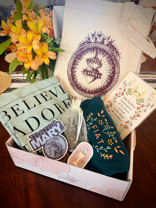 Mother's Day Box (2024)